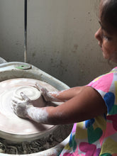 Load image into Gallery viewer, Golden Thread Pottery - Pottery Workshop Session