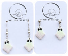 Load image into Gallery viewer, Sunset by the Waves - Handmade Polymer Clay Ghost or Pumpkin Dangle Earrings
